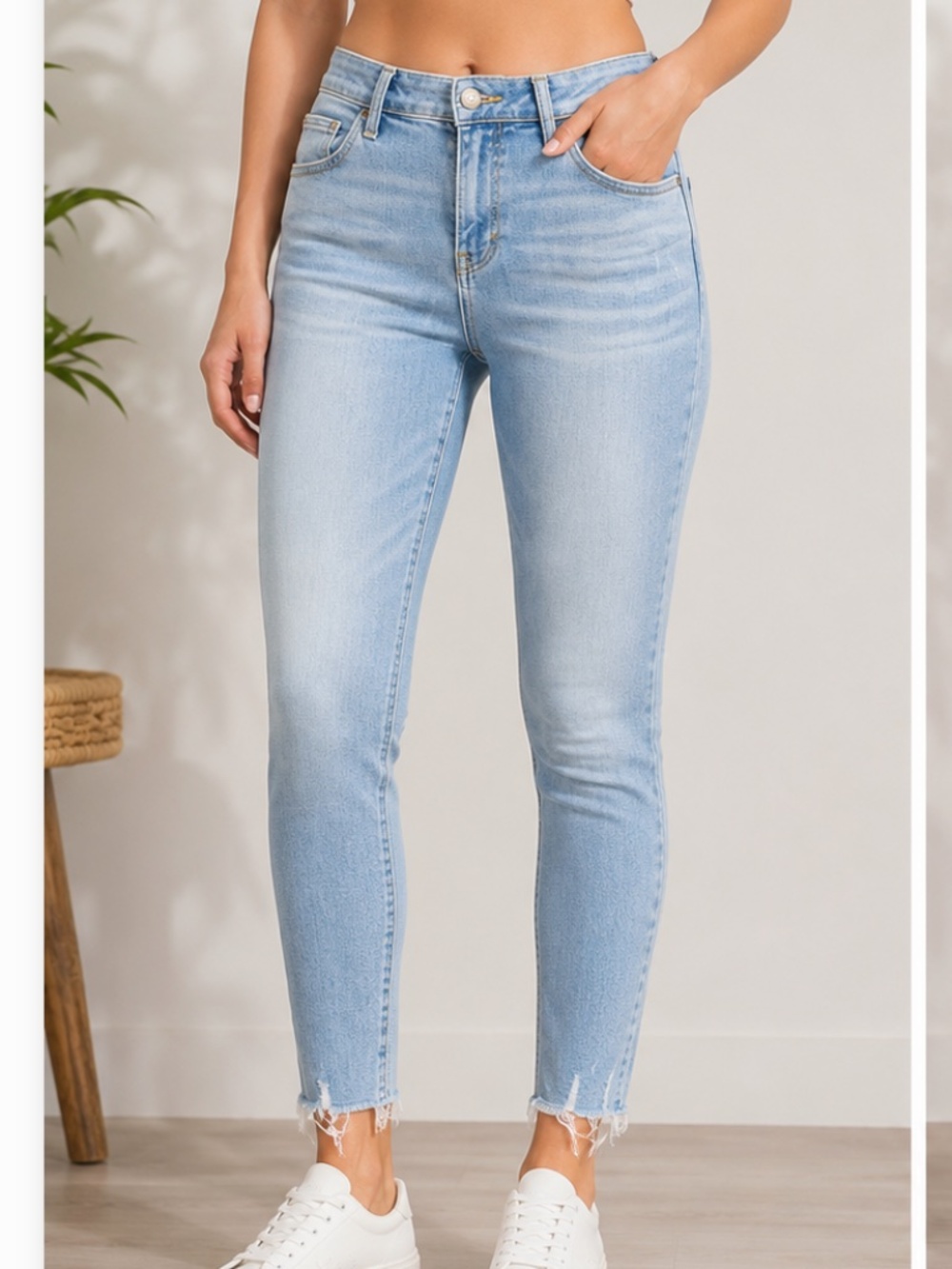 Sonoma Women's Light Wash Skinny Jeans with Raw Hem, size 12 Regular